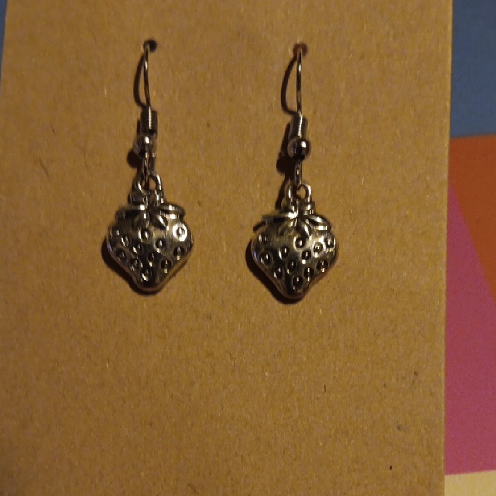 Silver Strawberry Dangle Earrings (A)